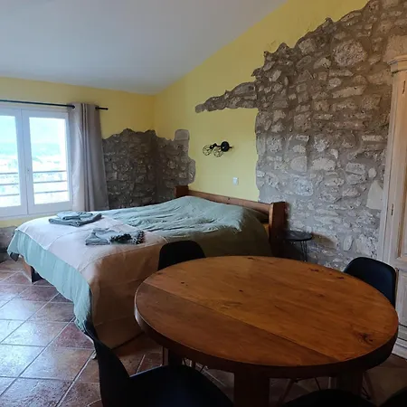 Bed & Breakfast Mas Pitre Besalu