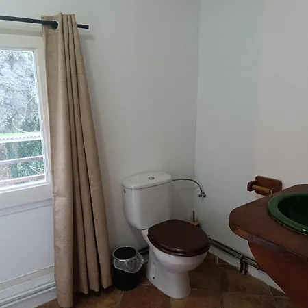 Bed & Breakfast Mas Pitre Besalu